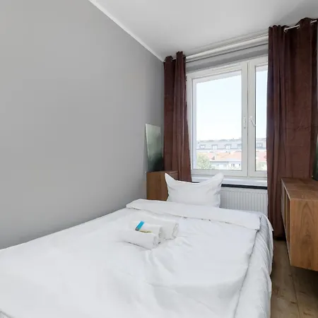 Jagiellonska Guest Spots By Bookinghost Appartement